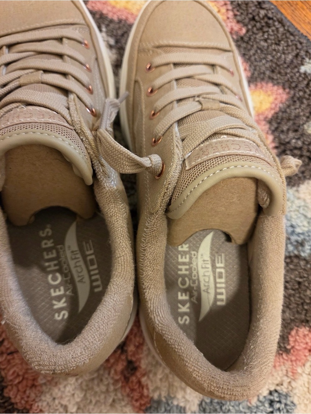 Skechers Women's Tan Canvas Casual Sneaker Wide Fit Sz 8 - Picture 2 of 4